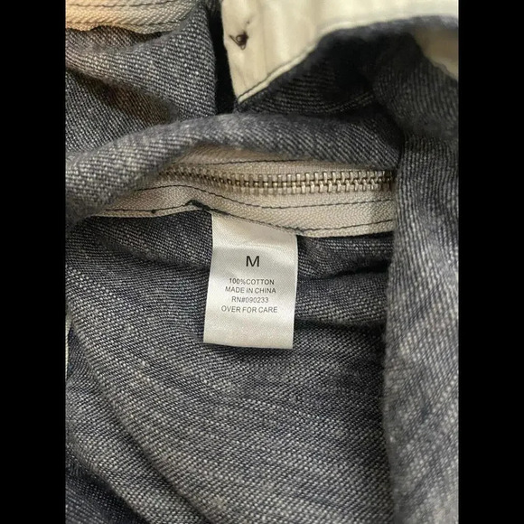 Men’s On The Byas Long Sleeve Button Up Navy Blue Jean Colored Shirt, Medium - Picture 5 of 5